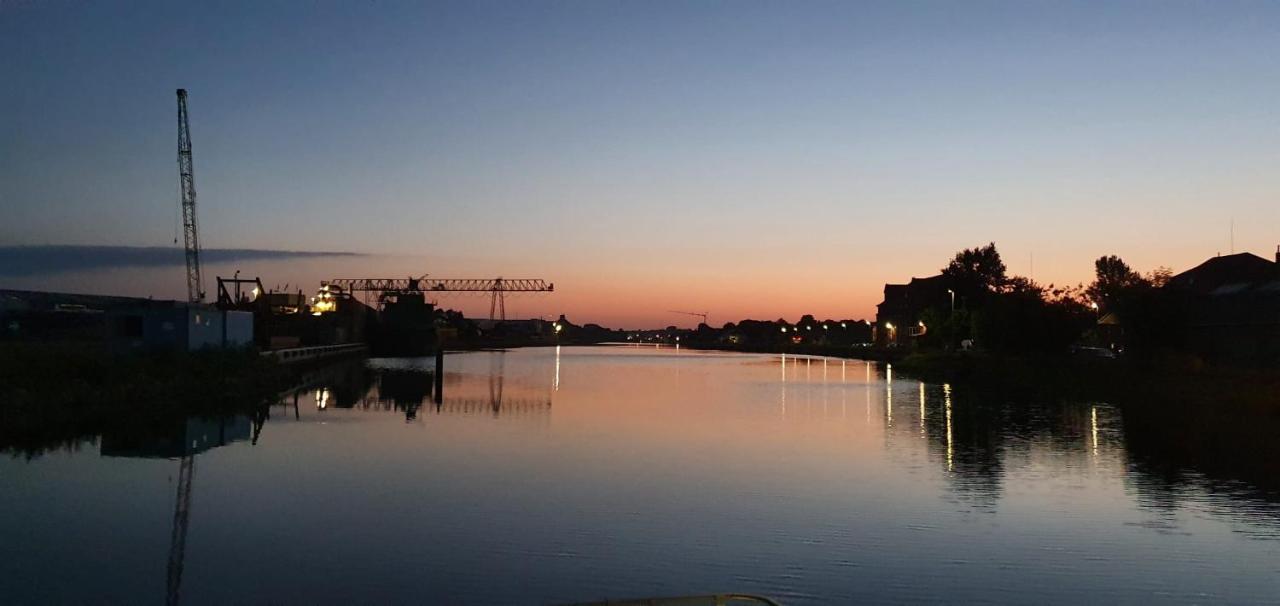 Fewo Mit Meerblick - Direktzugang Zur Nordsee Apartment Wilhelmshaven Bagian luar foto