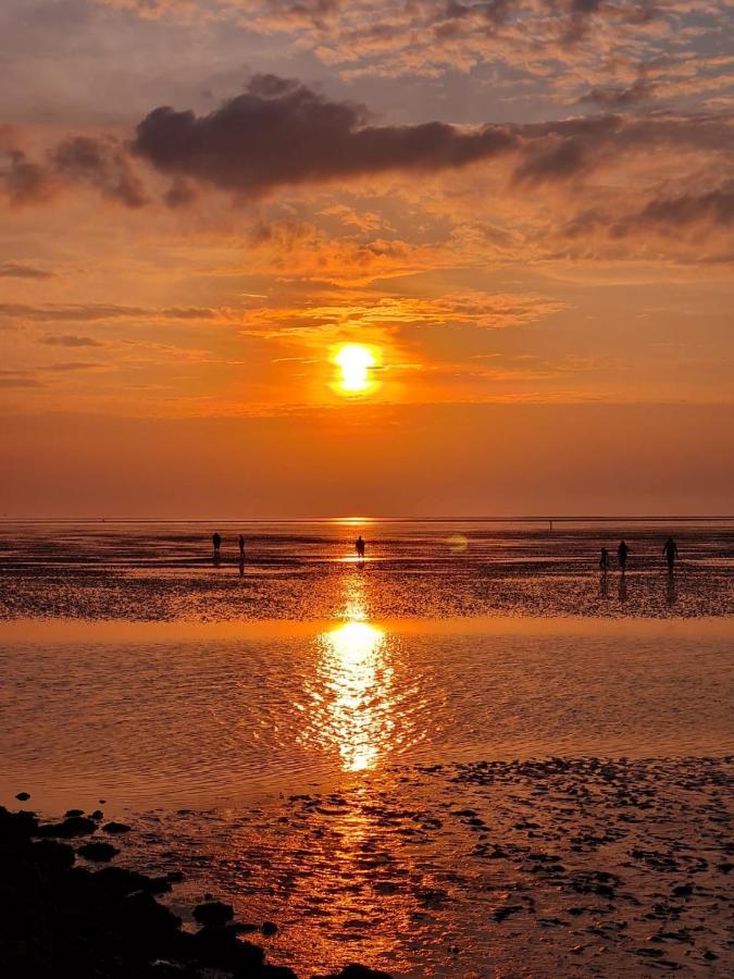 Fewo Mit Meerblick - Direktzugang Zur Nordsee Apartment Wilhelmshaven Bagian luar foto